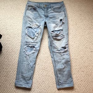 Boyfriend Light Wash Jeans